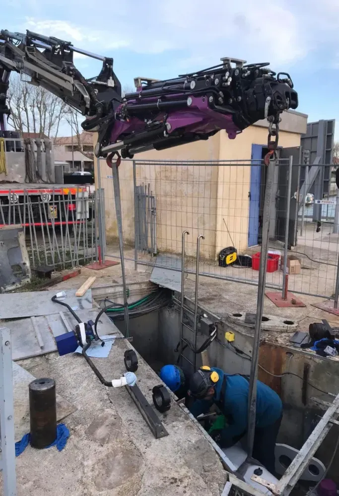 camion-bras-transport-industriel-cote-d-azur-hr-levage (10)