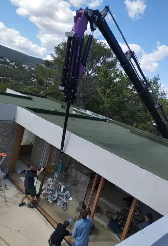 camion-bras-transport-industriel-cote-d-azur-hr-levage (1)